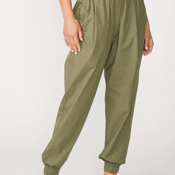 STATESIDE Structured Poplin Pleated Jogger Pant Artichoke Green Women's M $186 - Picture 3 of 8